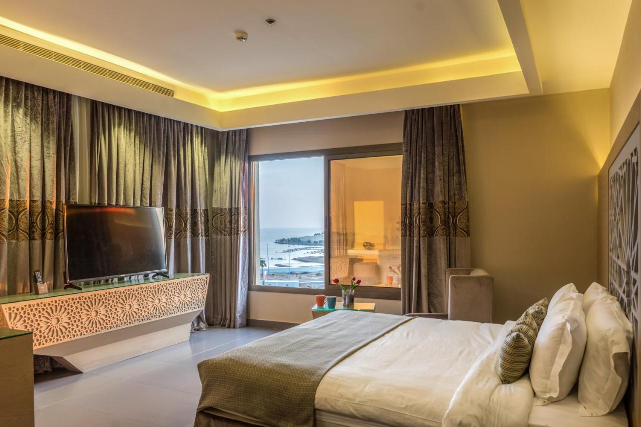 Ewaa Express - Al Hamra Hotel 3*